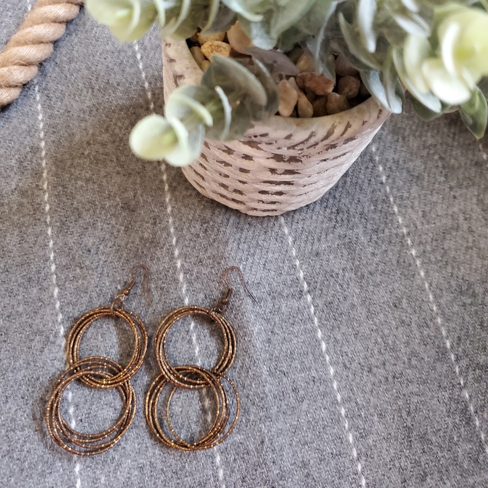 🤍 2 for 20 🤍 gold dangling earrings